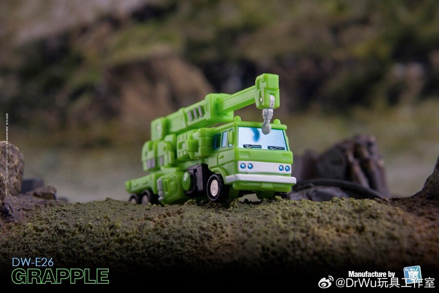 Image Of Dr Wu The Microscope, Green Crane Stock  Micro Figures  (11 of 12)